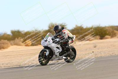 media/Jan-16-2022-CVMA (Sun) [[7f3d92989d]]/Race 8 Supersport Shootout/